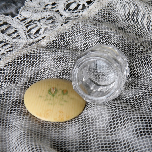 Antique Celluloid Rose Dresser Tray Jar & Shoehorn - Picture 4 of 7